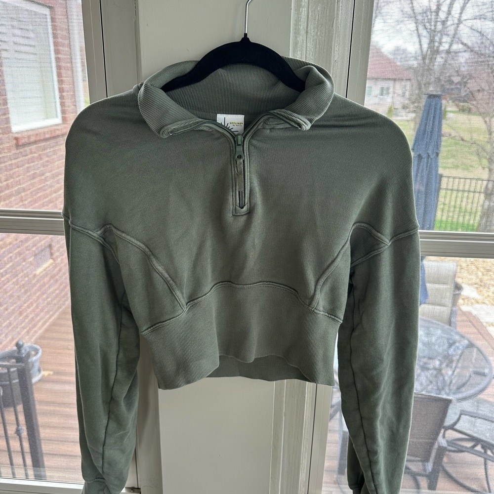 Aerie Olive Green Cropped Women’s Top